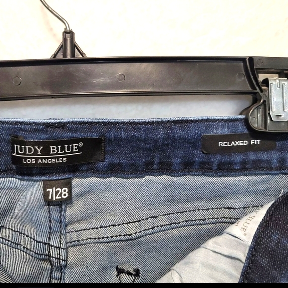 Judy Blue Women's Relaxed Fit Jeans Cropped Dark Wash Stretch Denim - Picture 7 of 14